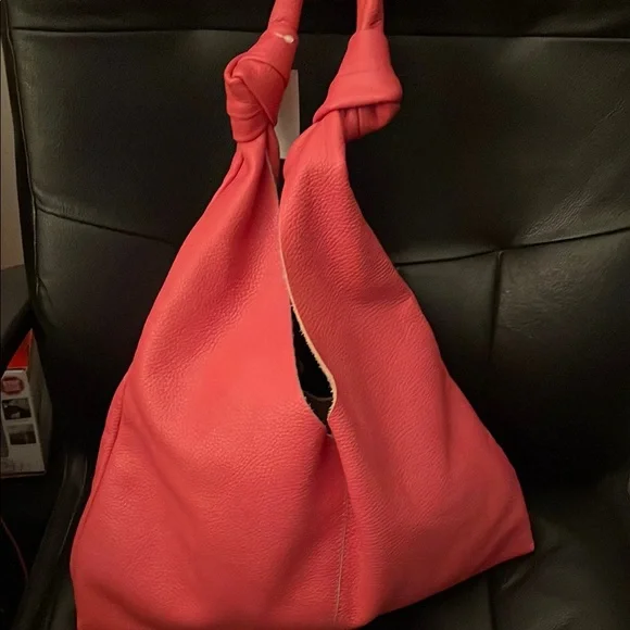 Stylish Coral Leather Tote Bag Italy - Picture 1 of 7